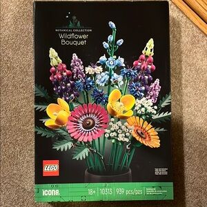 LEGO Wildflower Bouquet Building Set - Multicolor